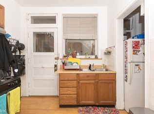 6302 N Glenwood Ave #1, Chicago, IL 60660