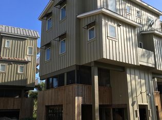 292 Pirates Landing Dr, Carrabelle, FL 32322