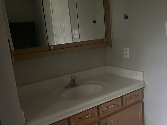 3rd image of 12897 Mill Creek Dr S