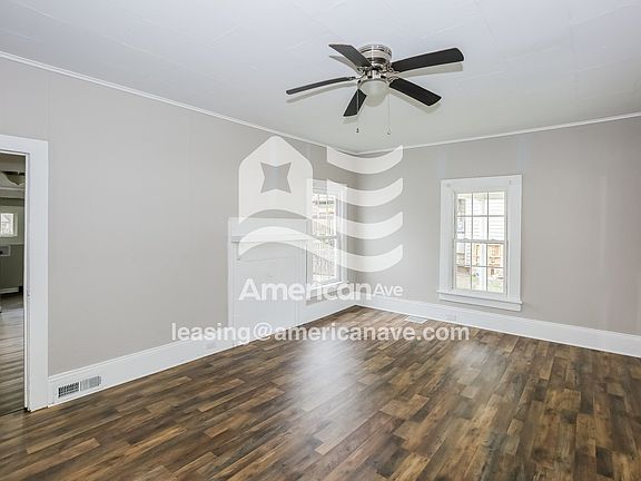 209438_004_living_room_13664775.jpg
