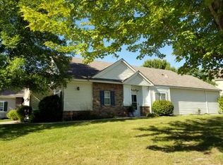 157 Lakeview Rd E, Chanhassen, MN 55317