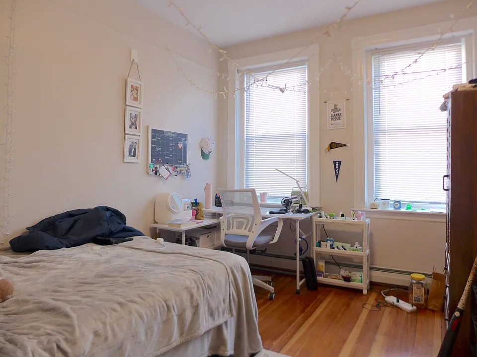 146 Gove St