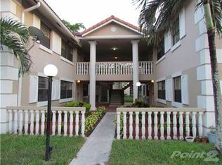 2592 Riverside Dr, Pompano Beach, FL 33065