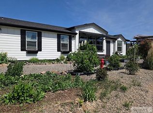 56 Country Living Ln, Salmon, ID 83467