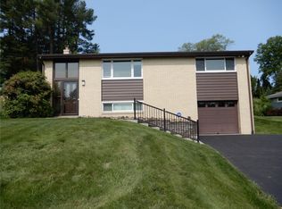 204 Stonebrook Dr, Mcmurray, PA