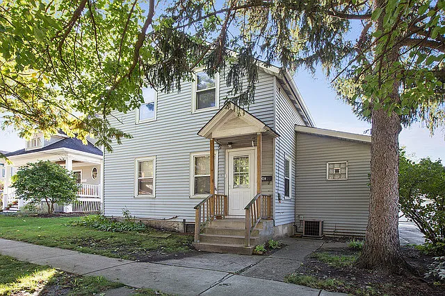 20 E Eureka Dr photo 1