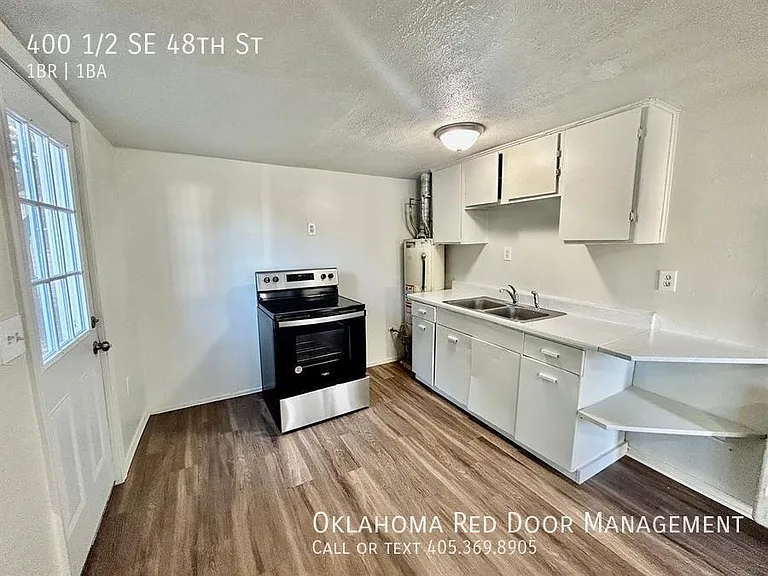 400 1/2 SE 48th St — Photo 11
