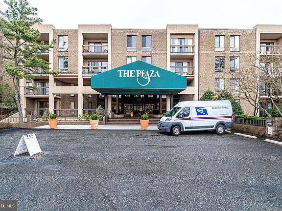 2nd image of 801 N Howard St APT 302