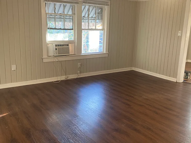 922 Academy St #3 — Photo 4