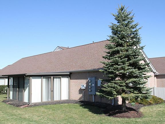 3rd image of 4991 Meadow Run Dr