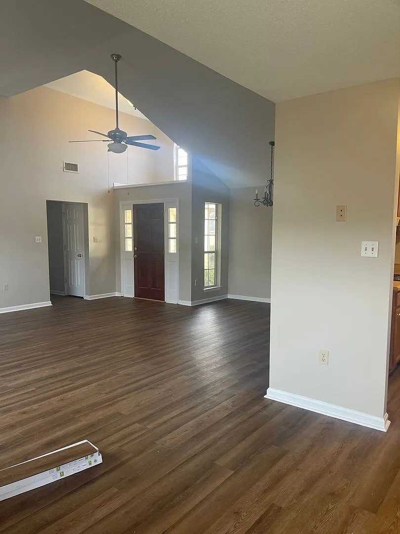 Building Photo - 480 Teal Lake Dr