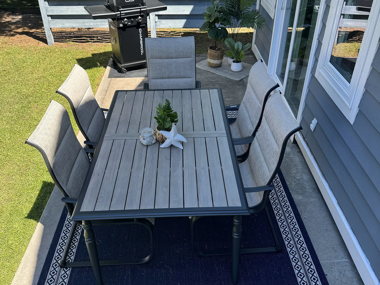 617 Rosemary Ln — Photo 4
