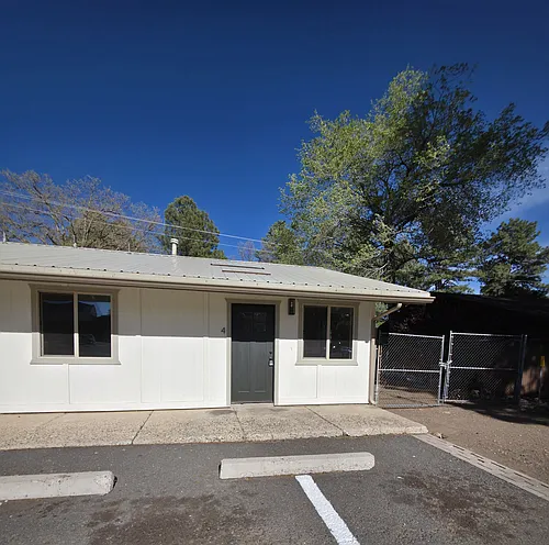 2714 N Izabel St #41-4 Photo 1