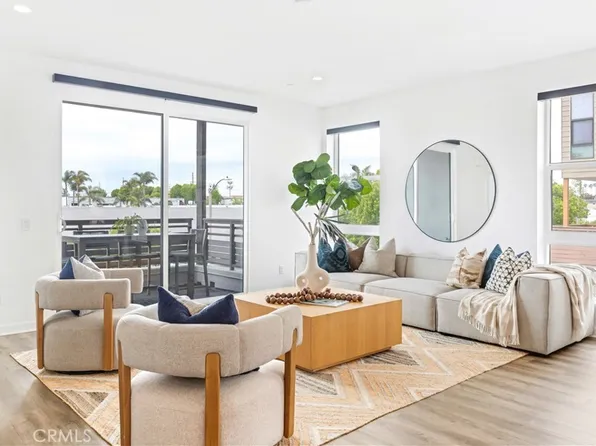 1660 Pomona Ave, Costa Mesa, CA 92627