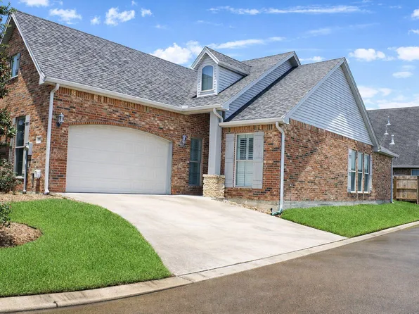 3850 Central Pointe Dr, Beaumont, TX 77706