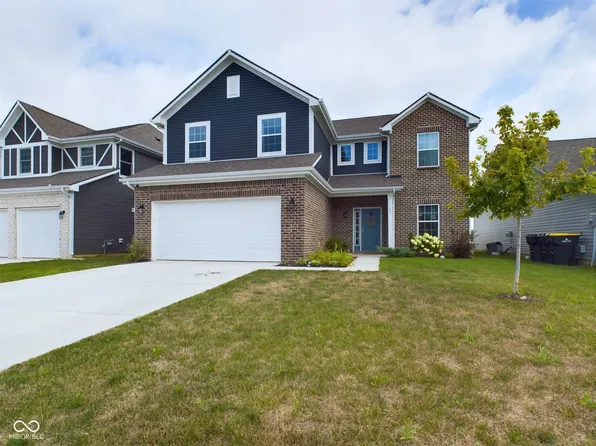 77 Winding Brook Way, Pendleton, IN 46064
