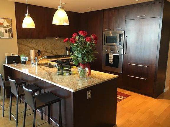 4th image of 10700 NE 4th St Unit 3308
