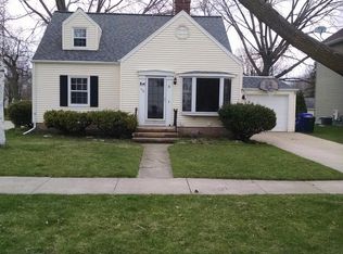 702 E Harrison St, Appleton, WI 54915