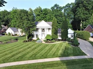 832 Bentley Place Blvd, Tallmadge, OH 44278