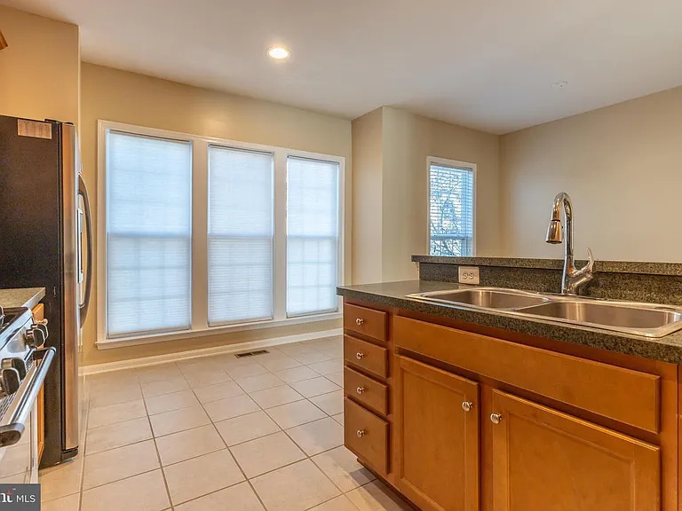 5309 Granite Step Trl — Photo 8