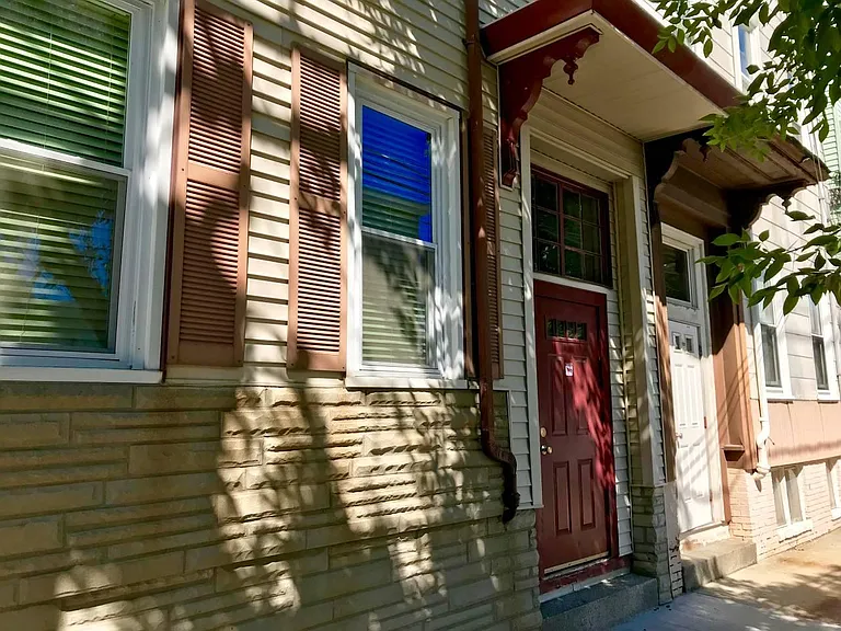 42 Everett St #1 — Photo 17