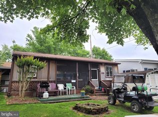 3 Hilo Rd, Falling Waters, WV 25419