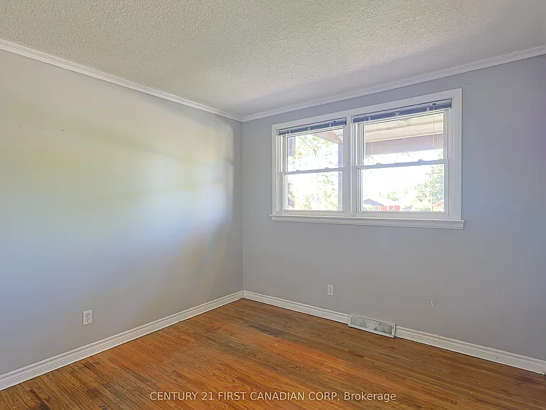 1218 Hamilton Rd — Photo 18