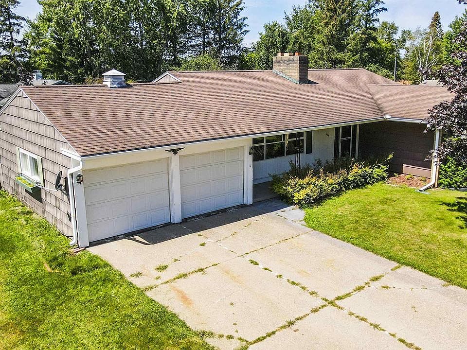 1st image of 1404 SUMMIT DRIVE