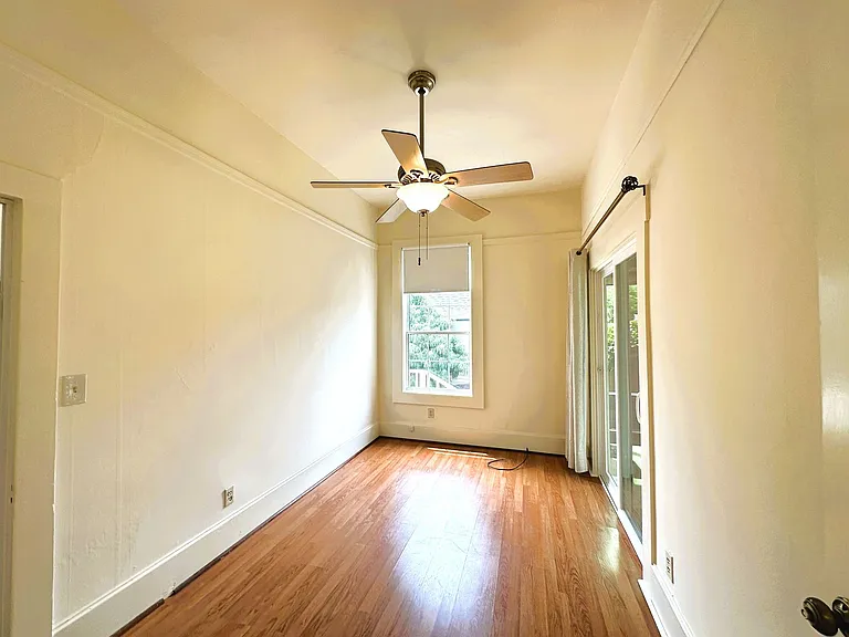 524 Western Ave — Photo 18