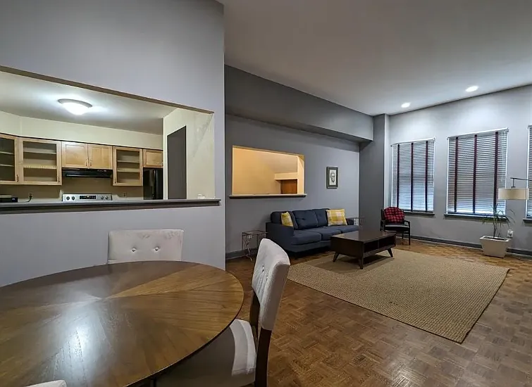 917 Madison St #14 — Photo 1