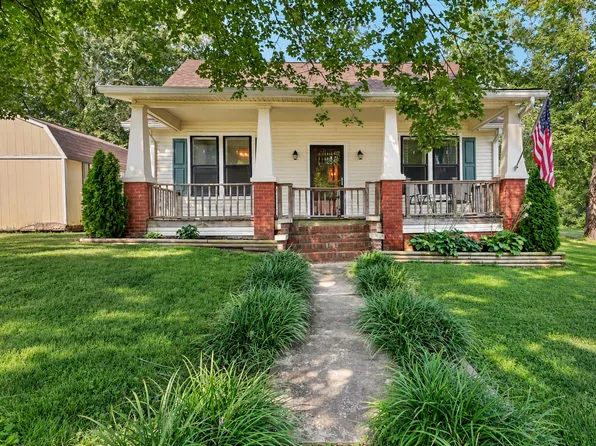 302 Main St, Cumberland City, TN 37050