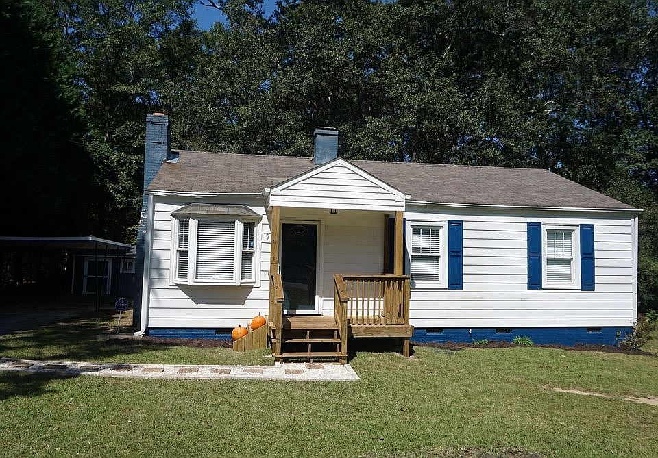 1st image of 9 Echols Dr
