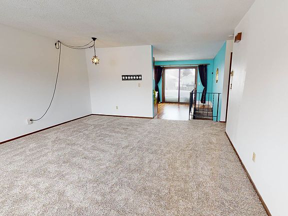 5th image of 1915 18th Ave S