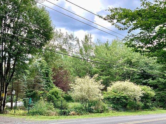 3rd image of 5360 Woodland Ave