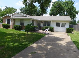 14221 Dennis Ln, Farmers Branch, TX 75234