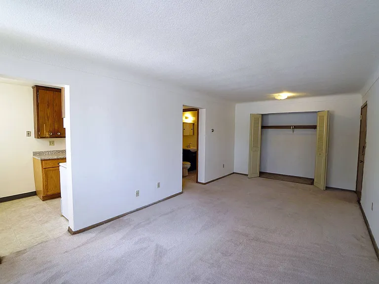 Priscilla Standish Apartments — Photo 62