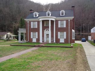 951 Riverside Dr, Welch, WV 24801