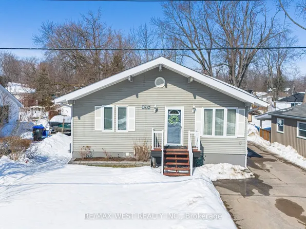 924 Vicrol Dr, Innisfil, ON L9S 1V4