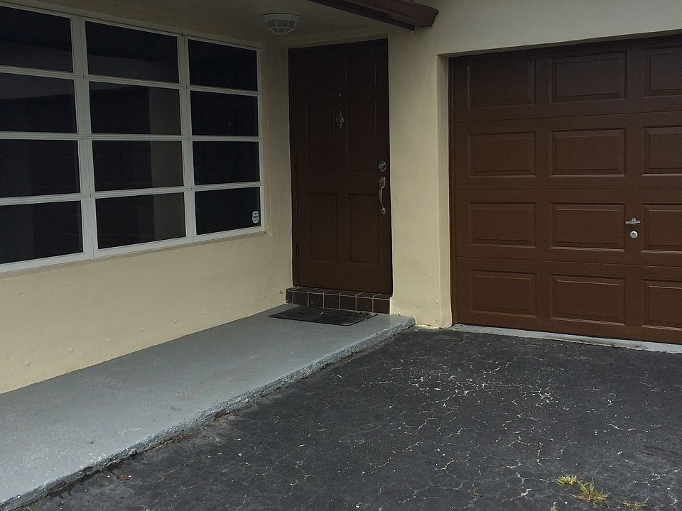 1st image of 2041 NW 98th Ave