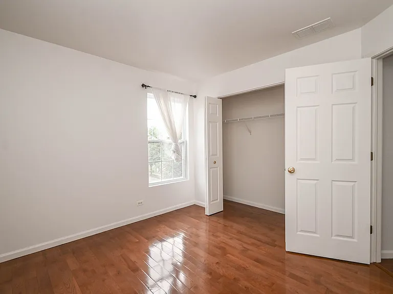 35 Thomas Ct — Photo 26