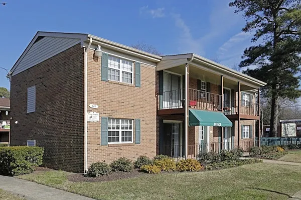 Ashley Trace Apartments — Photo 1