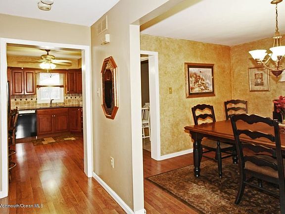 4th image of 1760 Bayonne Ave