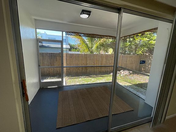 Screened enclosed patio
