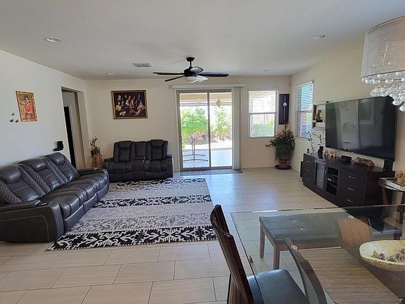 3rd image of 10161 W Los Gatos Dr