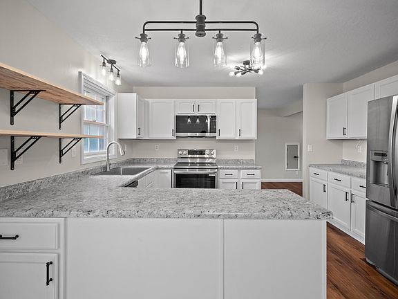 3rd image of 841 170th St