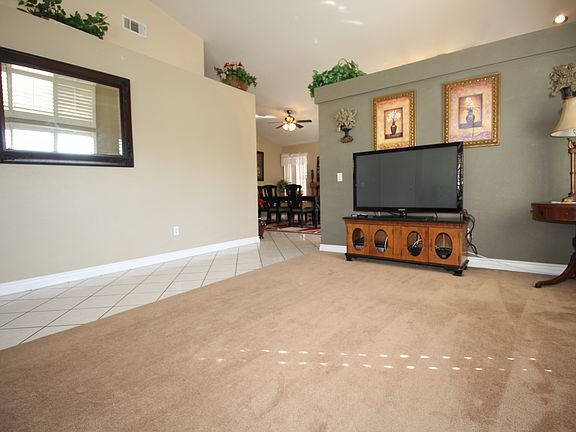4th image of 801 Chamise Ct