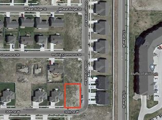 1711 30th St W, Williston, ND 58801