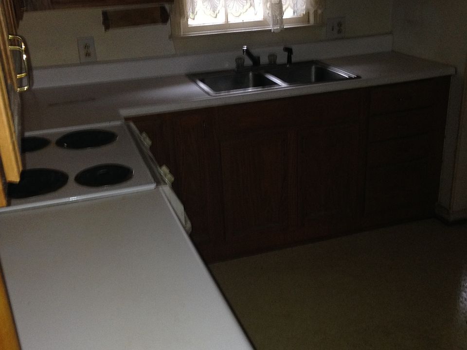 2nd image of 828 Northwest Ave