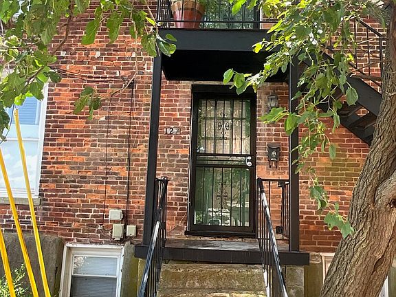 5th image of 127 N Court St