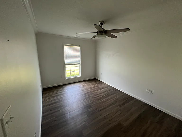 4710 Antosh Cir #4 — Photo 11